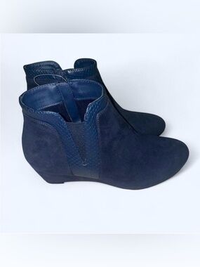 NWT Croft & Barrow Wedge Ankle Booties 6